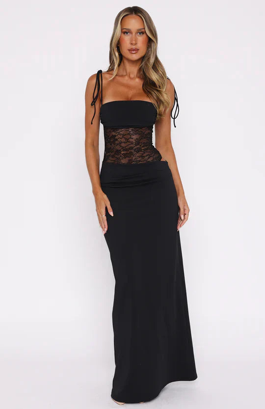 Figure-hugging dress with lace and lace-up straps