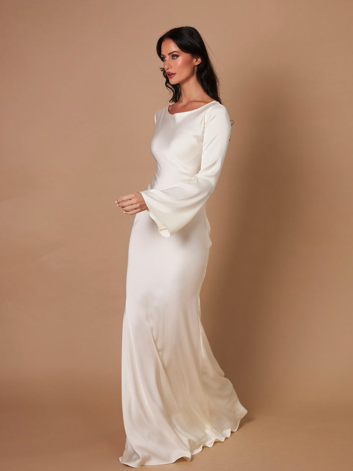 Maxi Dress with Long Sleeves for Women - Classic & Timeless