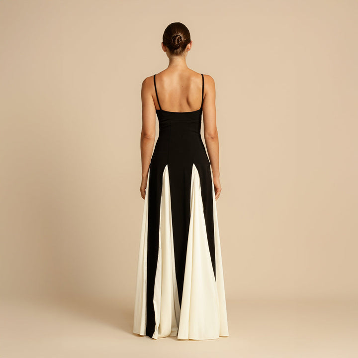 Elegant Maxi Dress with Spaghetti Straps