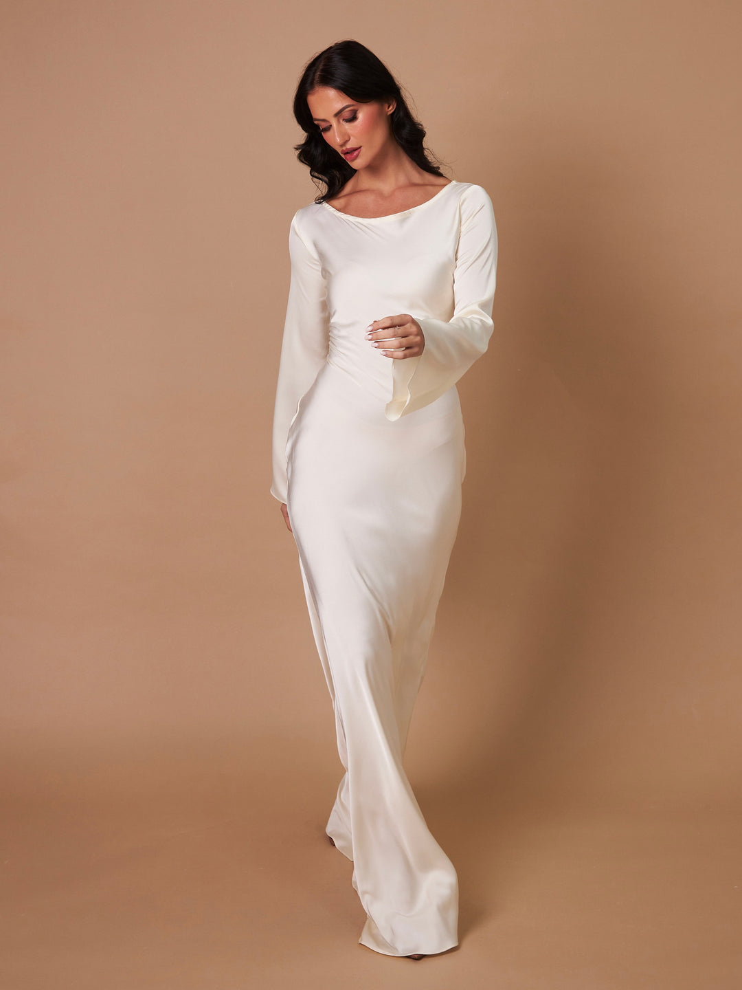 Maxi Dress with Long Sleeves for Women - Classic & Timeless