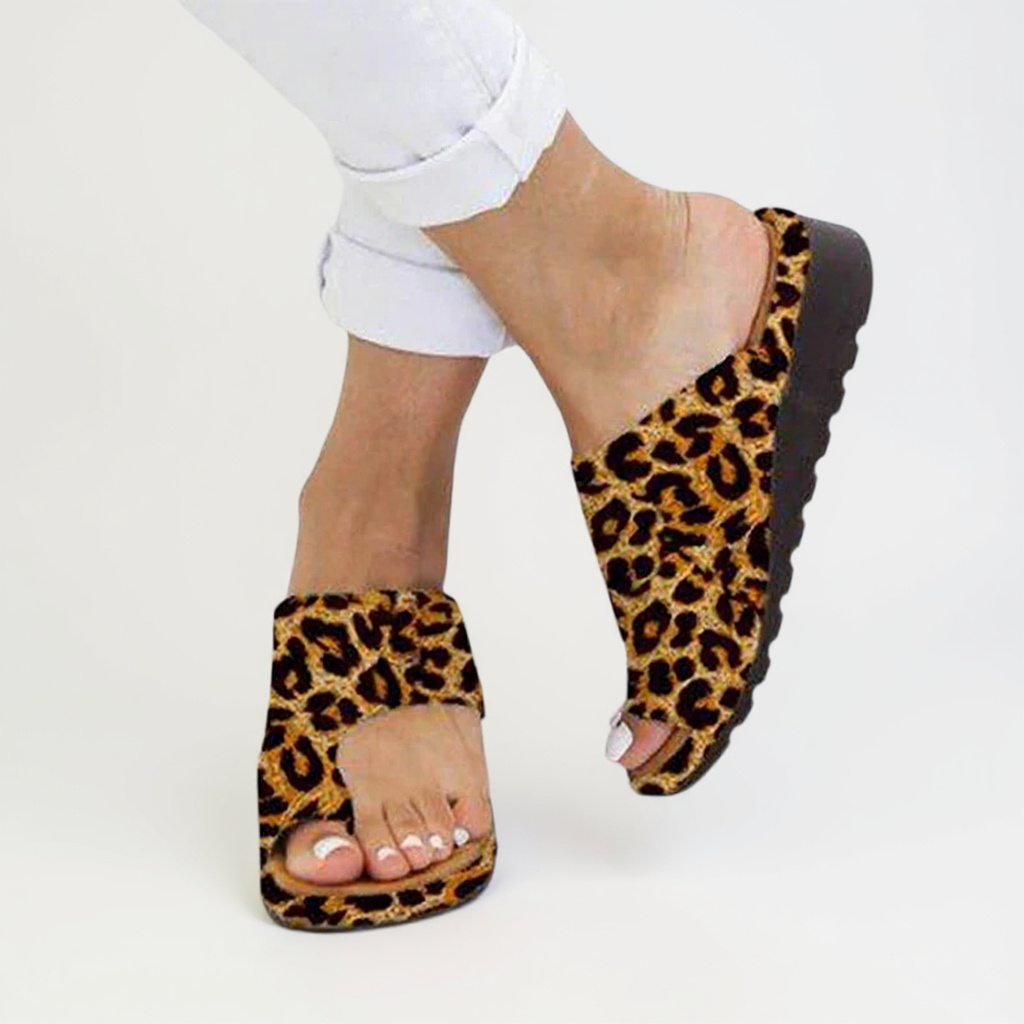 Women’s Toe Split Sandals Sleek Open-Toe Footwear for Summer Outings