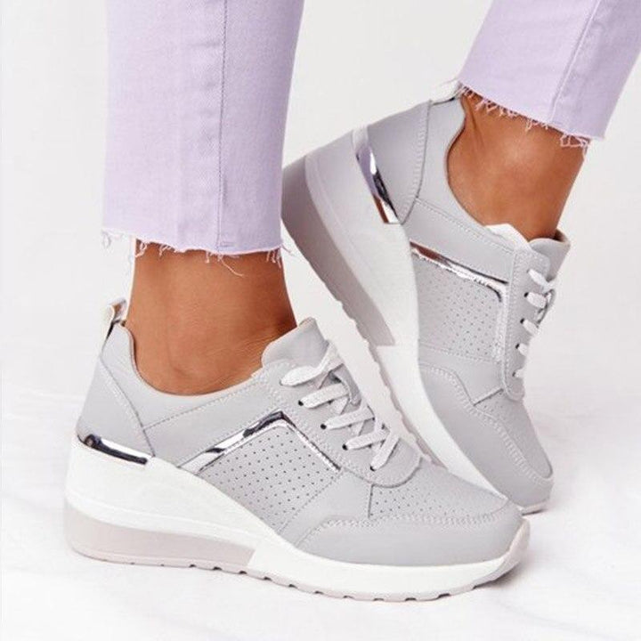 Sneakers Comfortable with Soft Cushioning