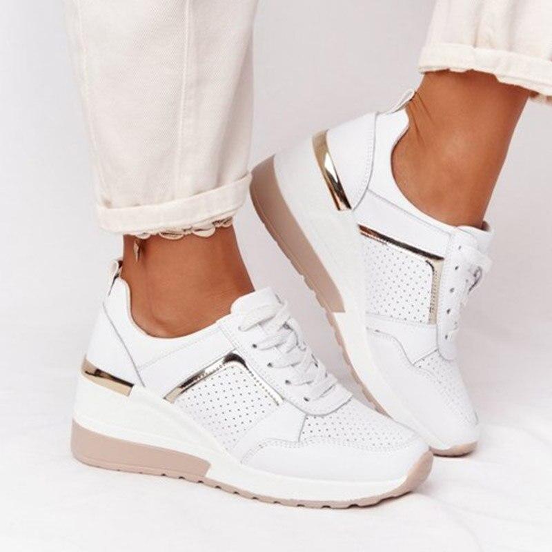 Sneakers Comfortable with Soft Cushioning