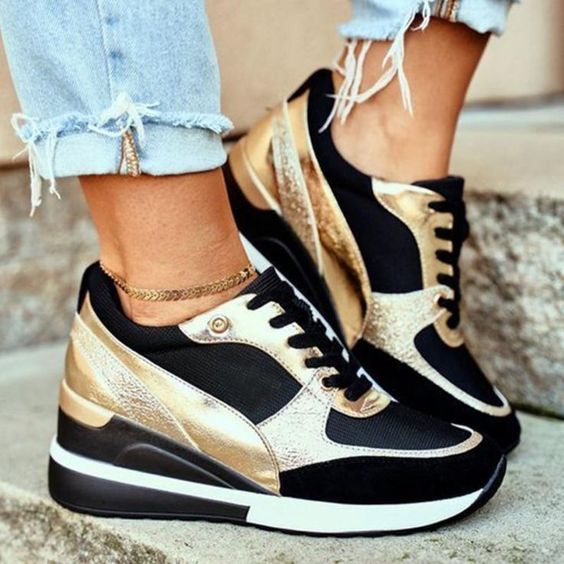 Sneakers Comfortable with Soft Cushioning