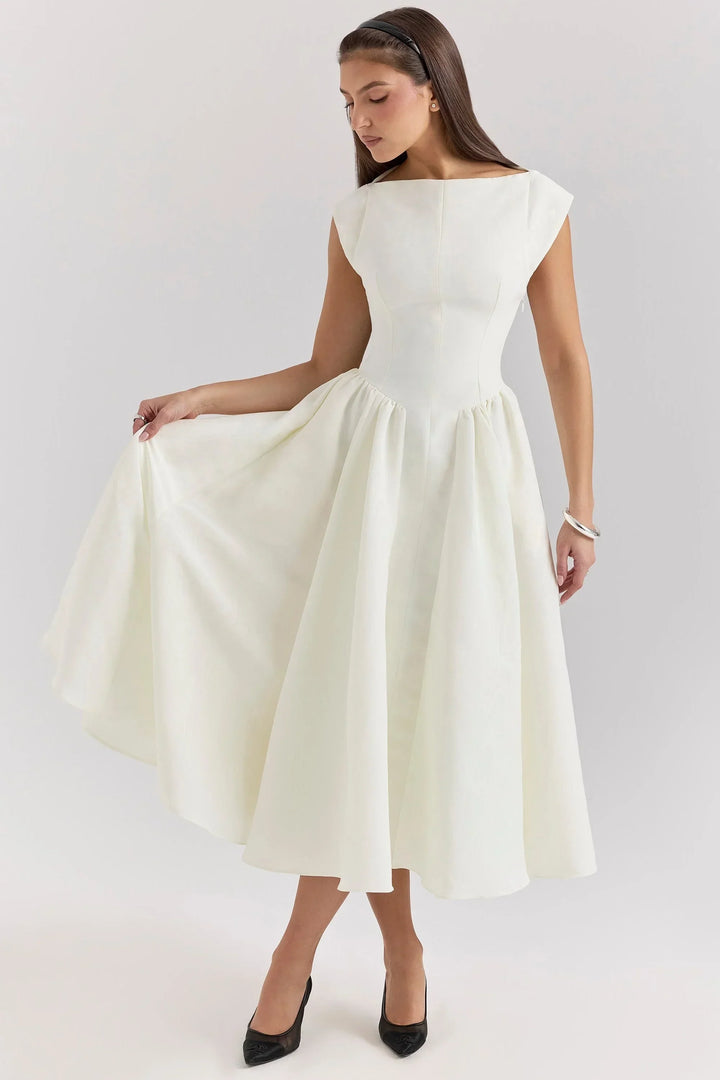 Loose Fit Midi Dress with Short Sleeves and Round Neck for Evenings - Black and White