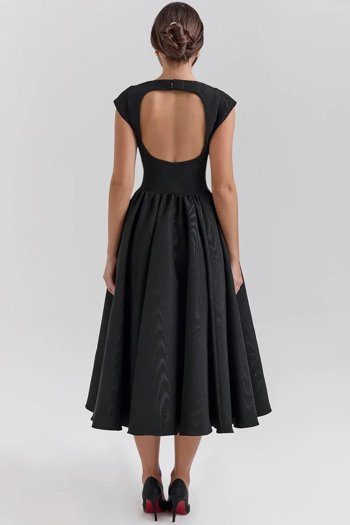 Loose Fit Midi Dress with Short Sleeves and Round Neck for Evenings - Black and White
