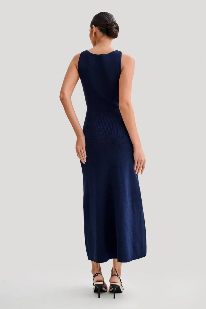 Sleeveless Buttoned Midi Dress with Ribbed Fabric