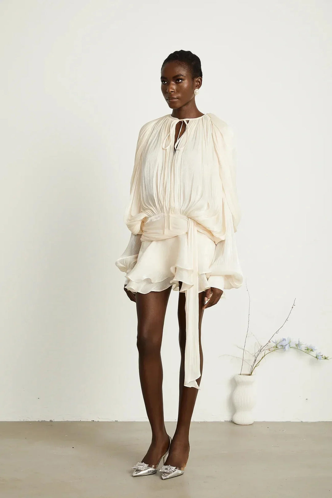 Short Dress with Long Sleeves and Tied Belt for Women